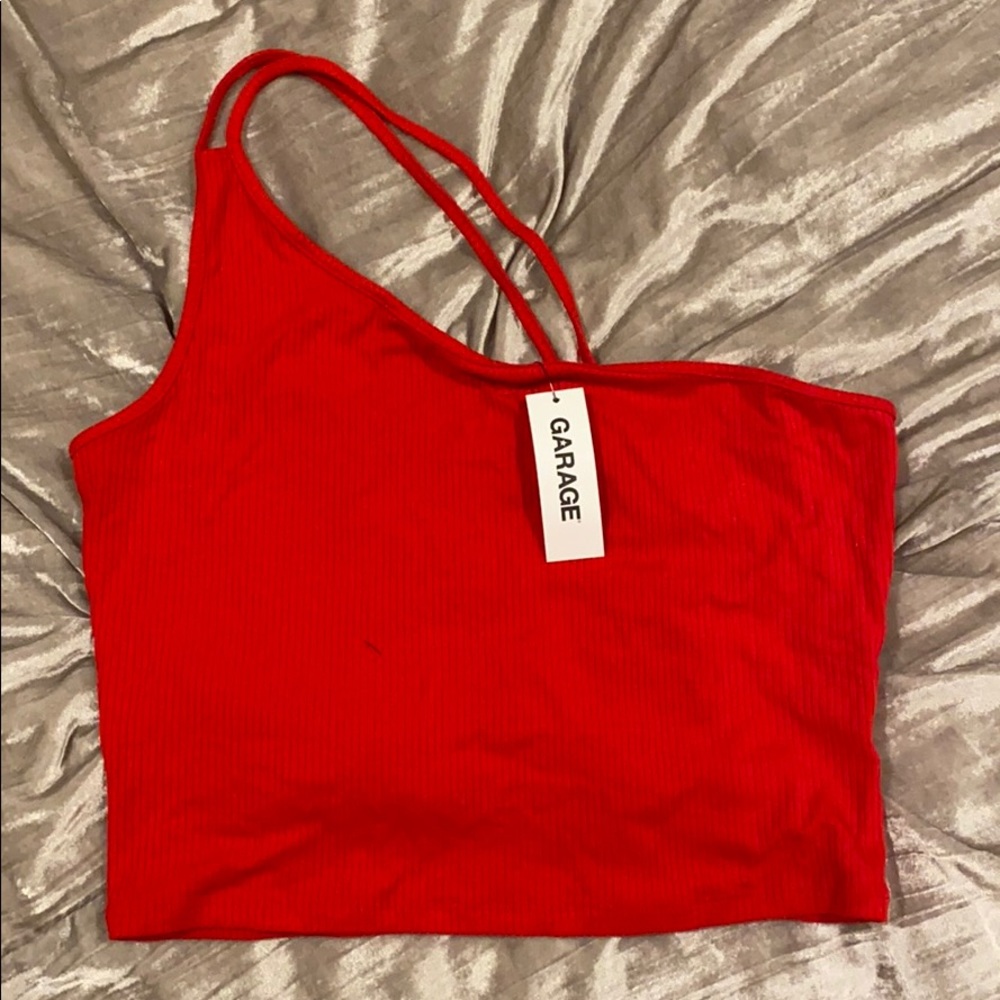 One-shoulder red crop top